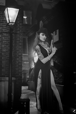4M2B0203-BW