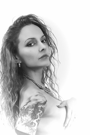 4M2B0235-CROPPED-BW