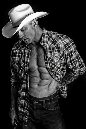 4M2B0101-BW