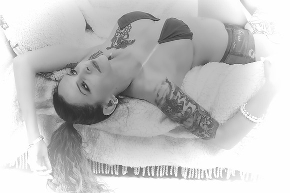 4M2B0160-BW