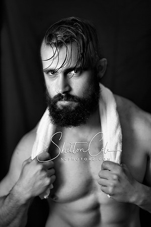 4M2B6631-bw