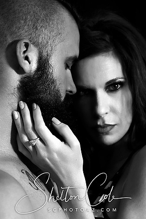 4M2B0114-CROPPED-BW