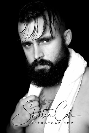 4M2B6638-CROPPED-BW