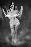 4M2B0126-BW
