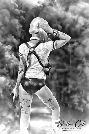 4M2B0013-CROPPED-BW