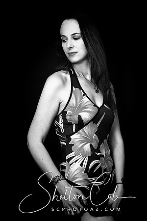 4M2B6709-BW